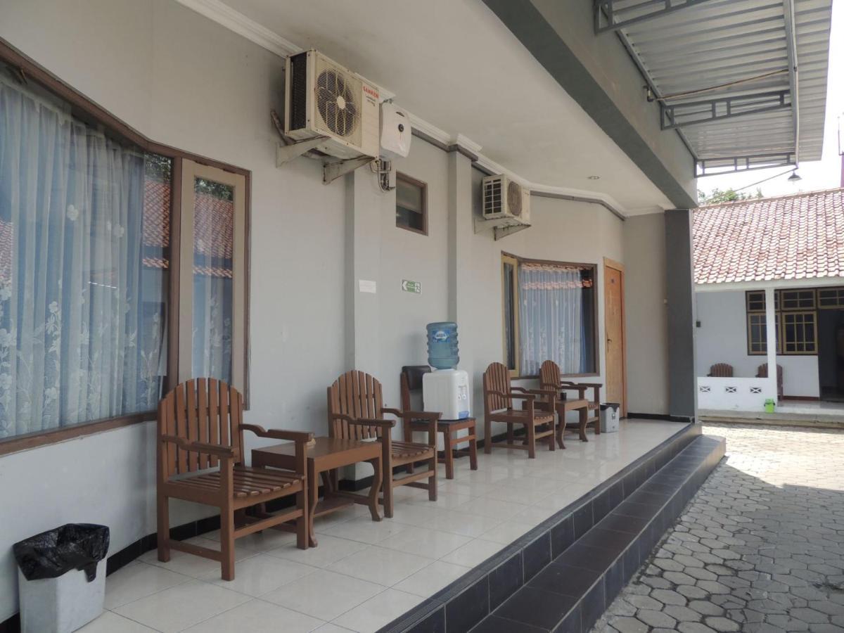 Hotel Sejahtera Kebumen Exterior photo